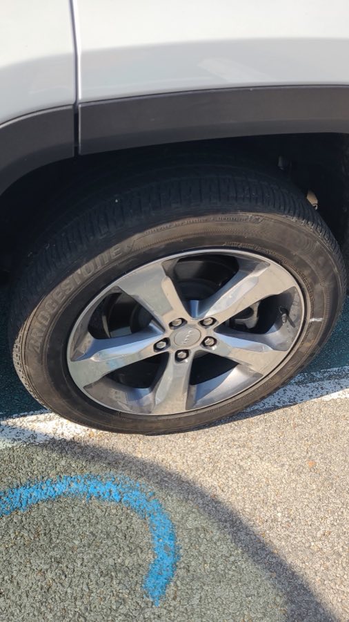 Plaza Auto Services tire and wheel photo